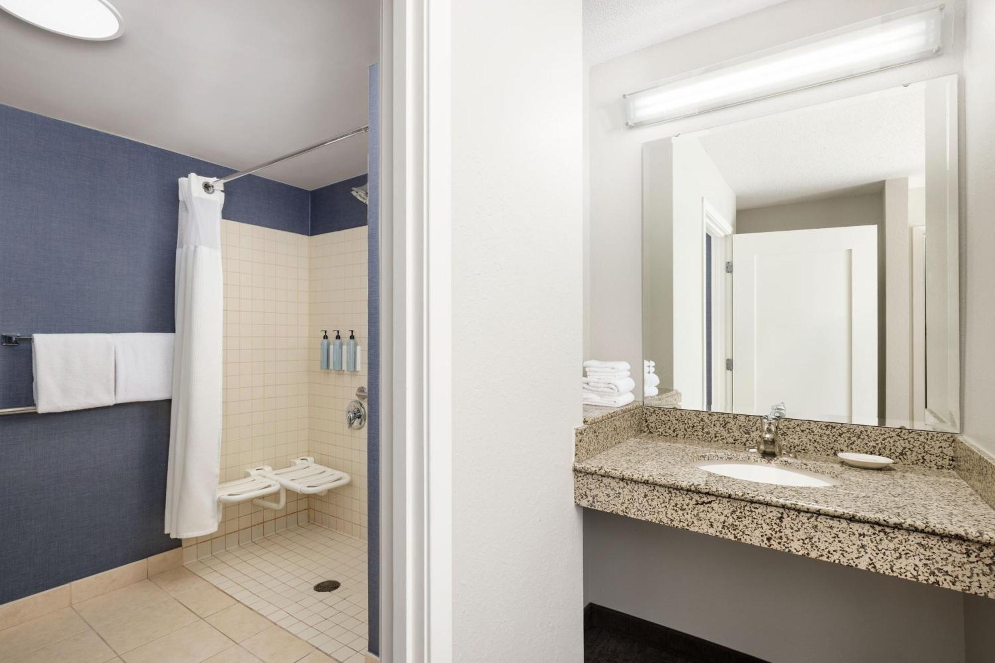 Residence Inn Конкорд Екстер'єр фото